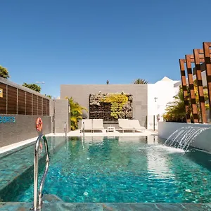 https://silvi-villas-by-tam-resorts.in-canary-islands.com