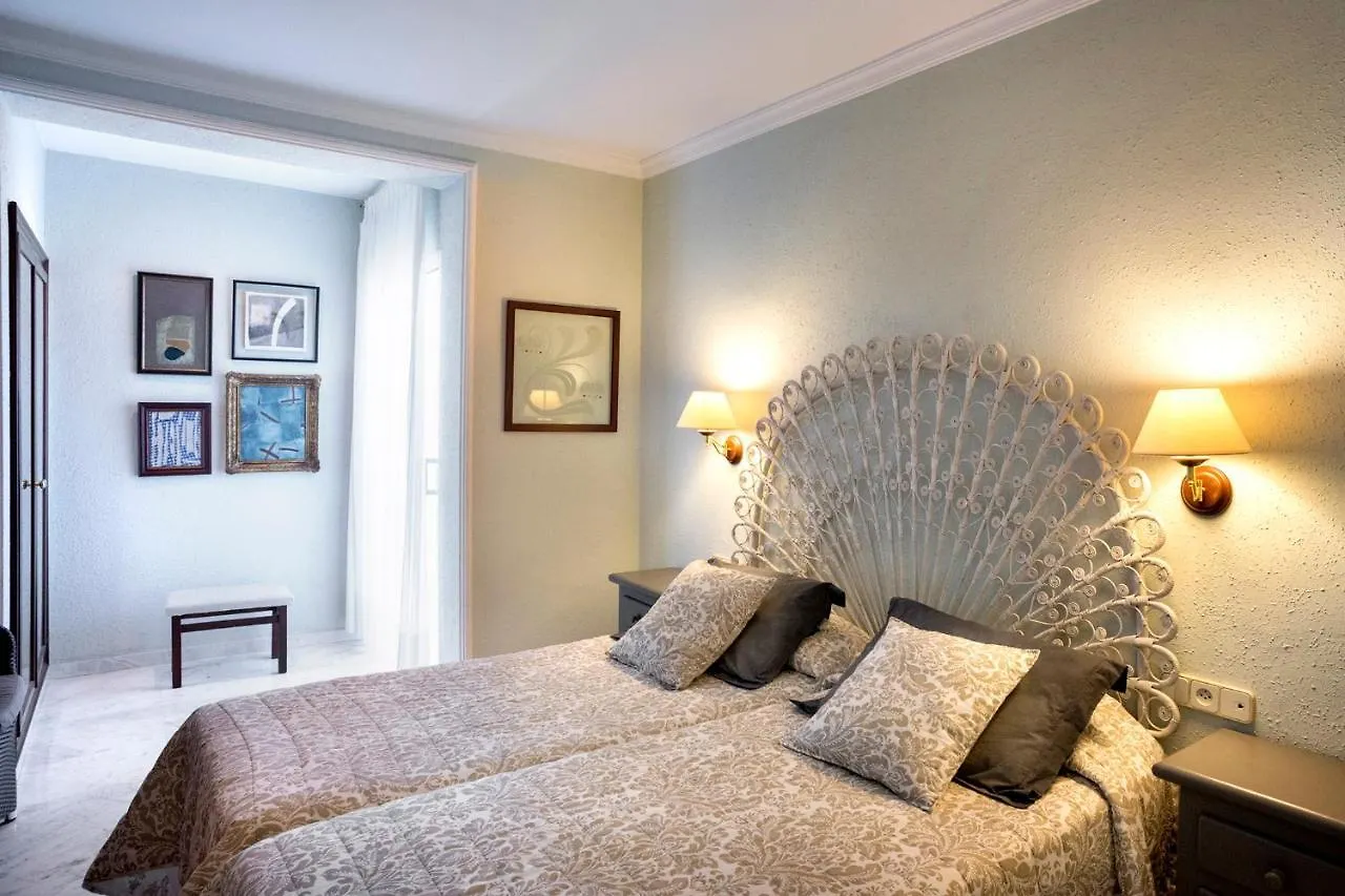 Hotel El Moli Sant Pere Pescador 0*,